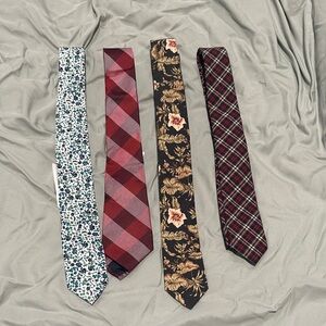 Banana Republic Men's Tie Set - Floral, Plaid, and Checkered